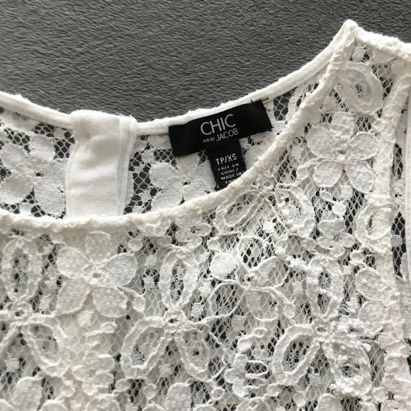 CHIC by Jacob White Lace Tank - Picture 2 of 9